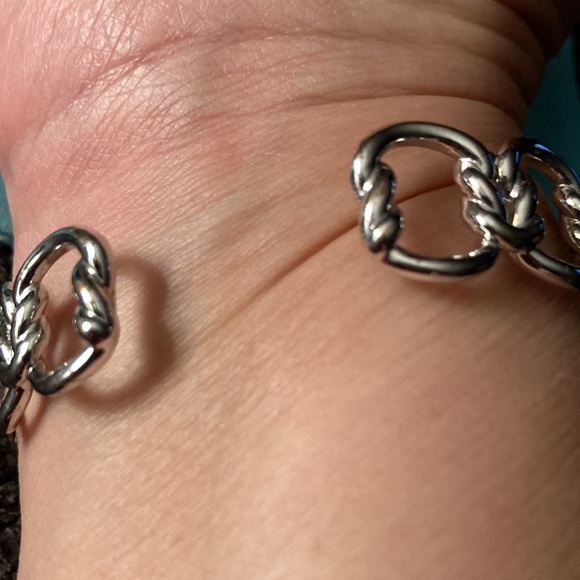 Karen Scott Fallyn Silver Cuff Adjustable Bracelet. - Picture 5 of 7